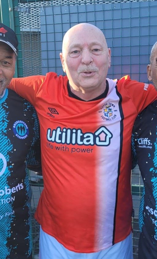 Barrie Hicks